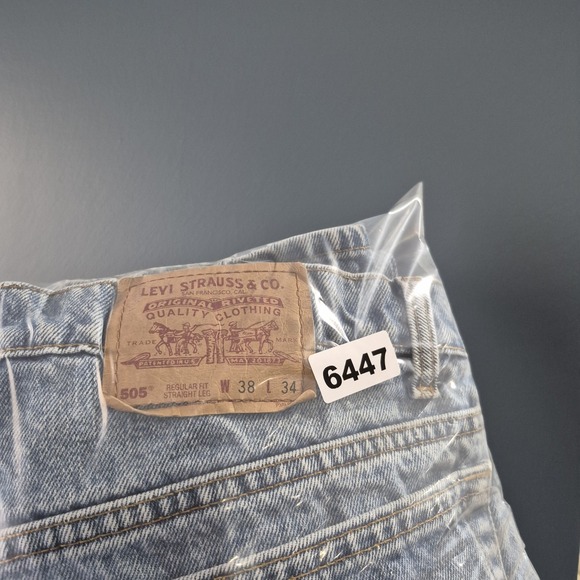 Vtg Levis 505 Jeans Mens 38x34 Straight Regular 100% Cotton Y2K 90s Classic - Picture 11 of 11